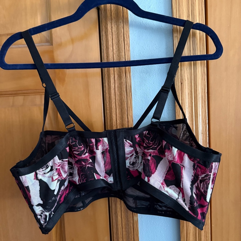 Torrid Black and Pink Floral Unlined Bra - Picture 5 of 8